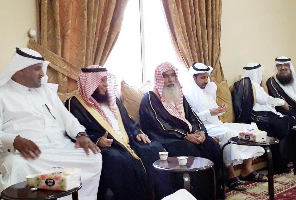 معايدات مركز الحمراء لأهالي الحي بعيد الأضحى و الفطر المبارك
